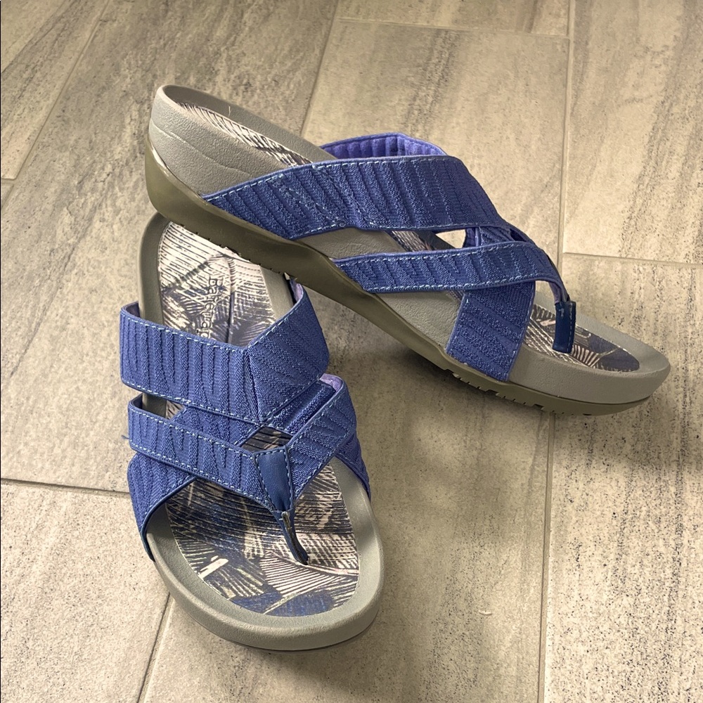 Women's Blue/Purpleish Baretraps Sandals